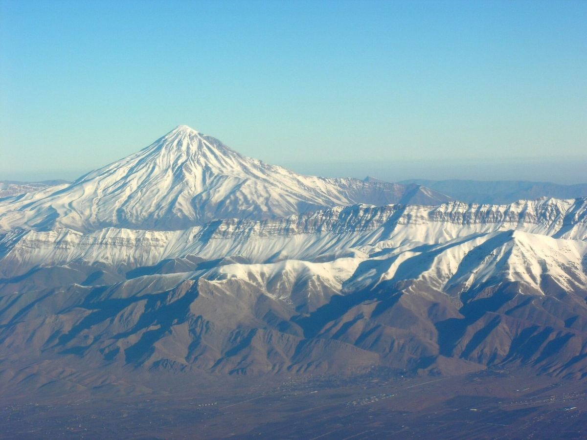 Hochgebirgslandschaft des Elburs-Gebirges im Iran